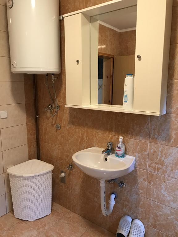 Apartment Near The Airport Saraievo Exterior foto