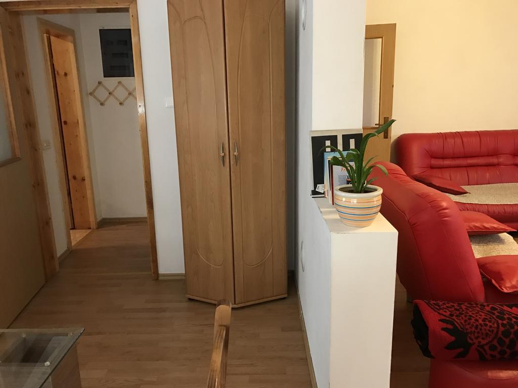 Apartment Near The Airport Saraievo Exterior foto